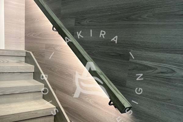 akira-logo-escalier-standard-marche-contremarche-erable-rampe-mur-fauxlimonFCDF849A-13B8-CC06-70DD-32C8A8DAB52F.jpg
