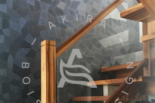 escalier-sur-mesure-laurentides-architecturale-noyer-limon-central-akira-logo-35FE5008D-AAB2-5F91-FCCE-C29220187066.jpg